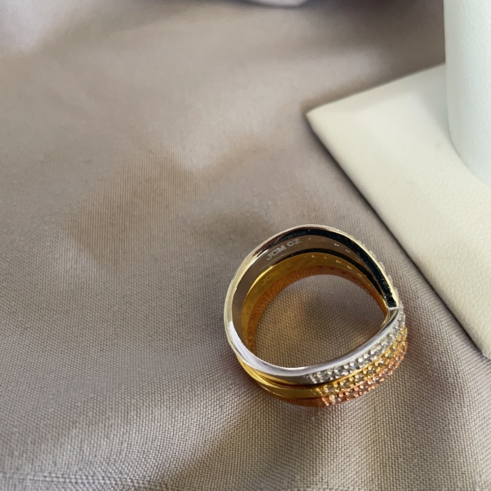 Wishbone Diamond Stackable Rings - Picture 5 of 6